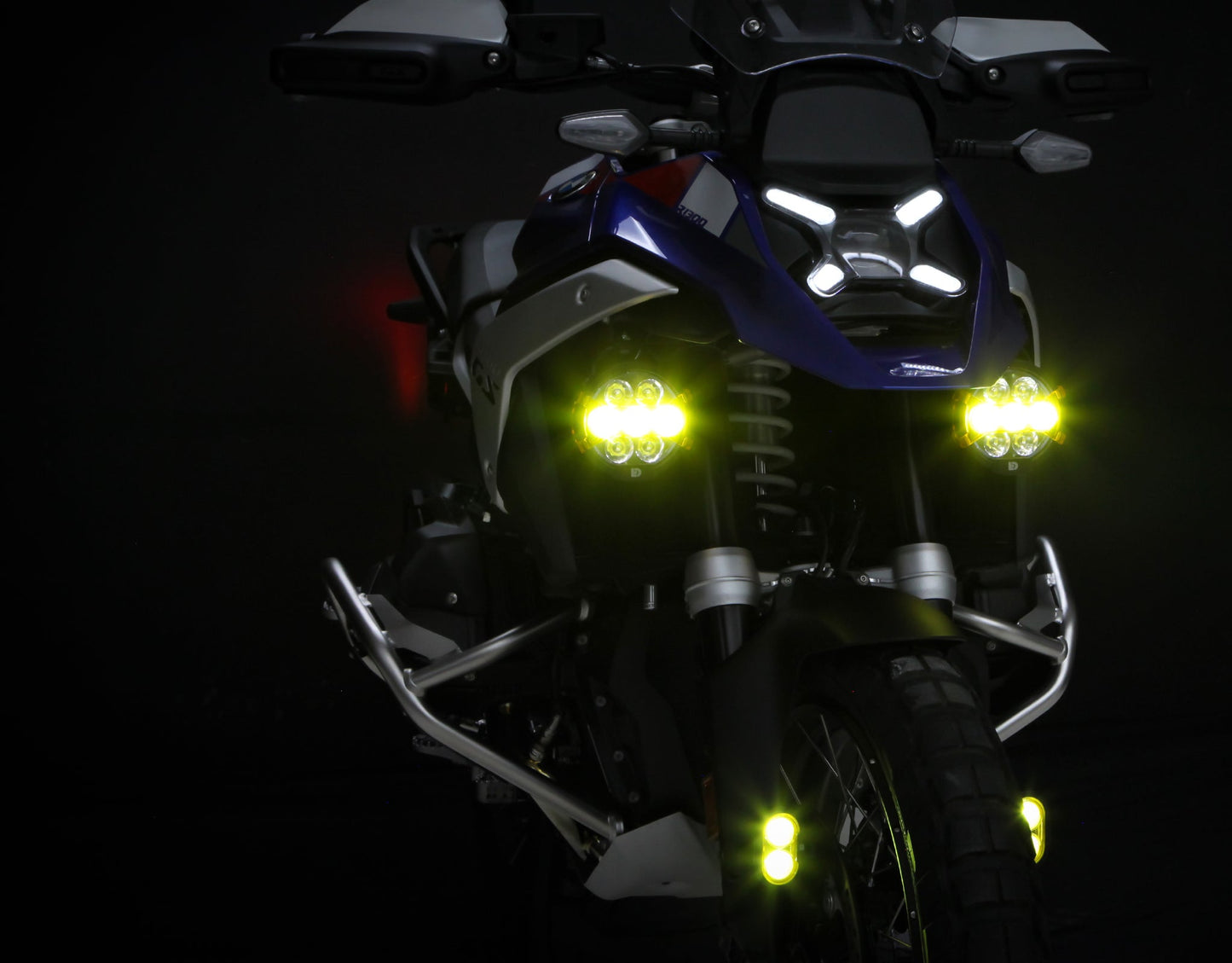 DL2  LED Zusatzscheinwerfer / DRIVING LIGHT W/ DATADIM TECHNOLOGY