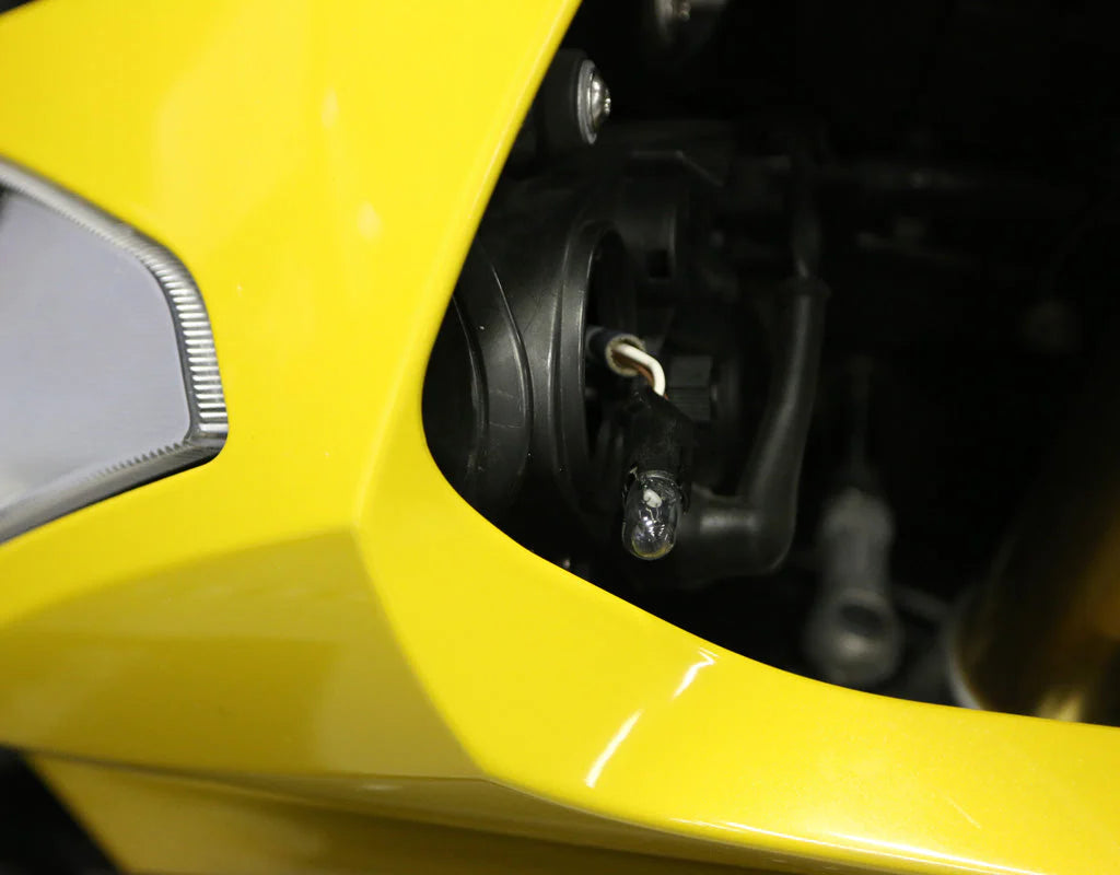Switched Power Adapter - 194 Marker Bulb (fits some BMW, Ducati &amp; Triumph CANBUS motorcycles)